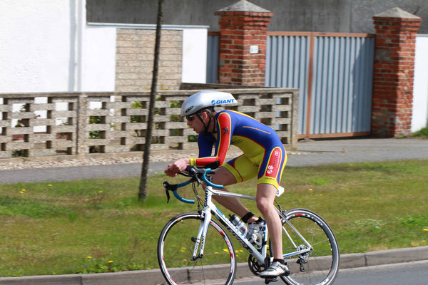 Nico nimmt die Kurve sicher (Foto BSC Süd 05 Brandenburg)